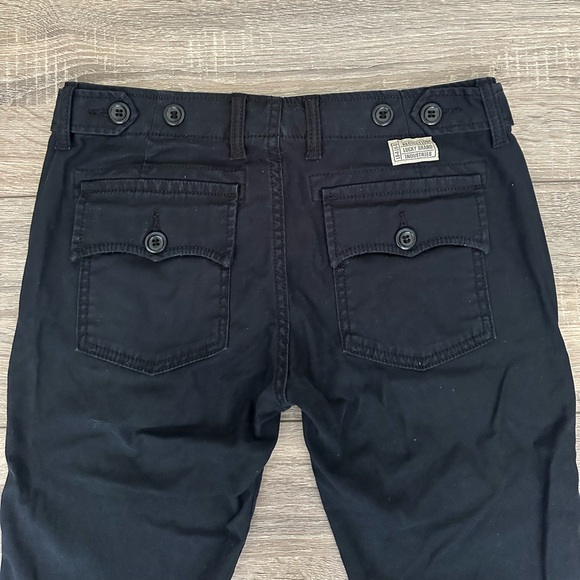 lucky brand low rise capris - Picture 4 of 4